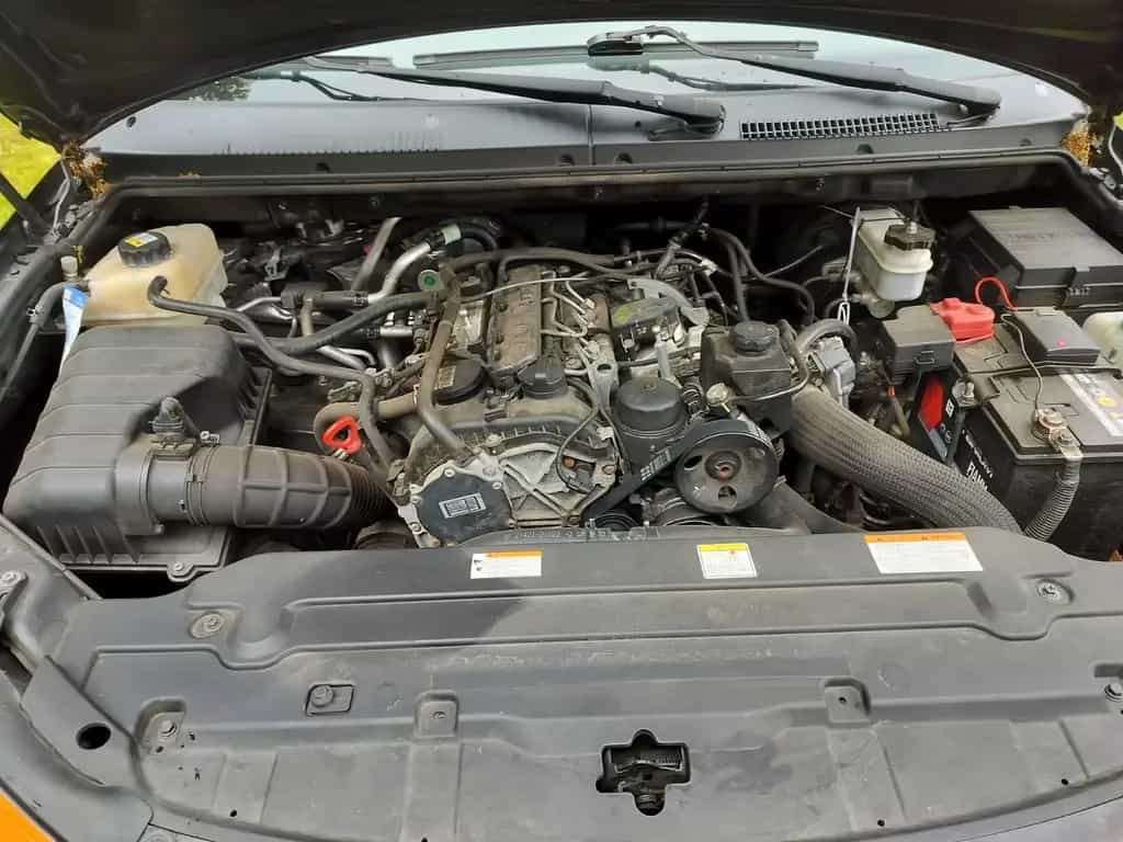 Ssangyong Rodius 2.2 Diesel e-XDi 220 Turismo 2WD Turismo 06/2017-photo-5