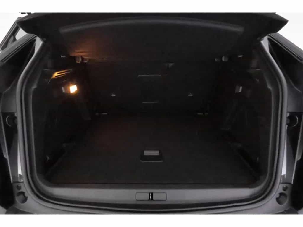 Peugeot 3008 1.2PureTech 130 Aut.Allure Pack+LED+NAVI 03/2023-photo-19