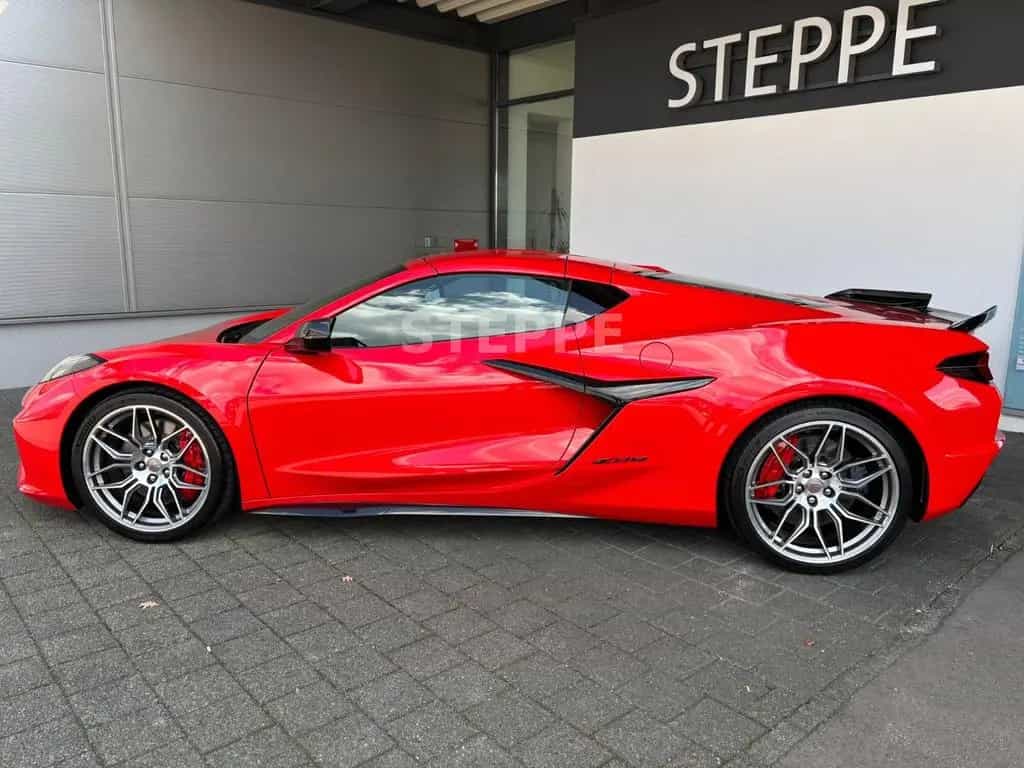 Corvette Z06 5,5 V8 Coupe Europamodell 3LZ 08/2025-photo-2
