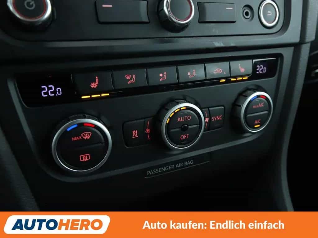 Volkswagen Golf VI 1.4 TSI Lounge Aut.*NAVI*BI-XENON*PDC* 05/2015-photo-19