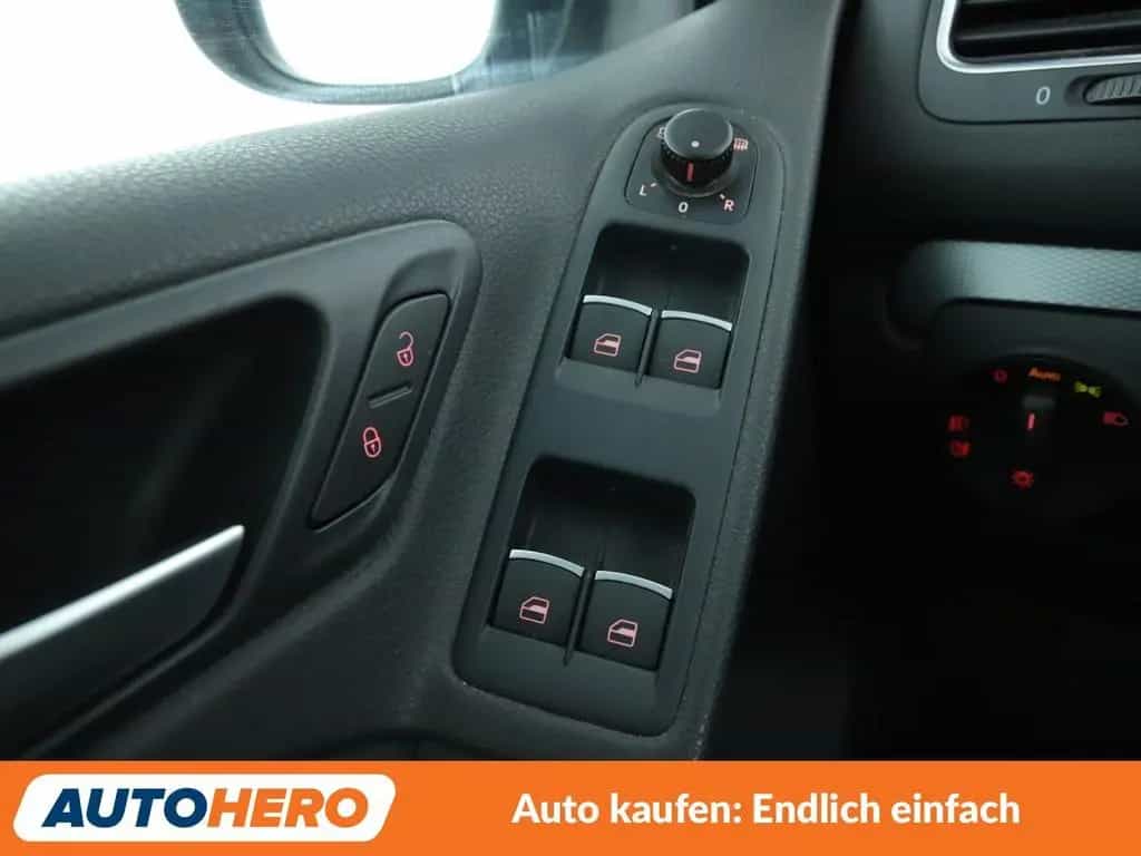 Volkswagen Golf VI 1.4 TSI Lounge Aut.*NAVI*BI-XENON*PDC* 05/2015-photo-21