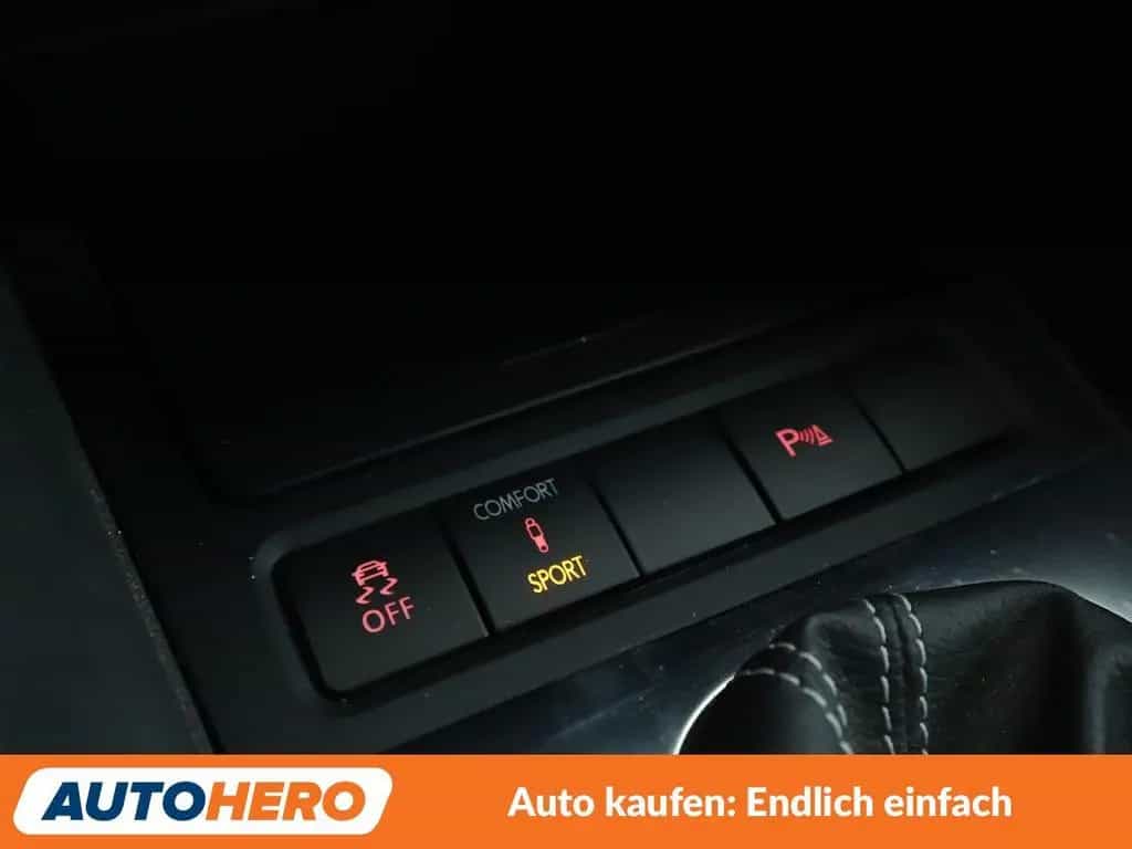 Volkswagen Golf VI 1.4 TSI Lounge Aut.*NAVI*BI-XENON*PDC* 05/2015-photo-24