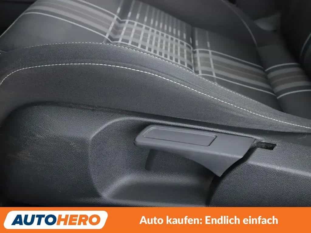 Volkswagen Golf VI 1.4 TSI Lounge Aut.*NAVI*BI-XENON*PDC* 05/2015-photo-27