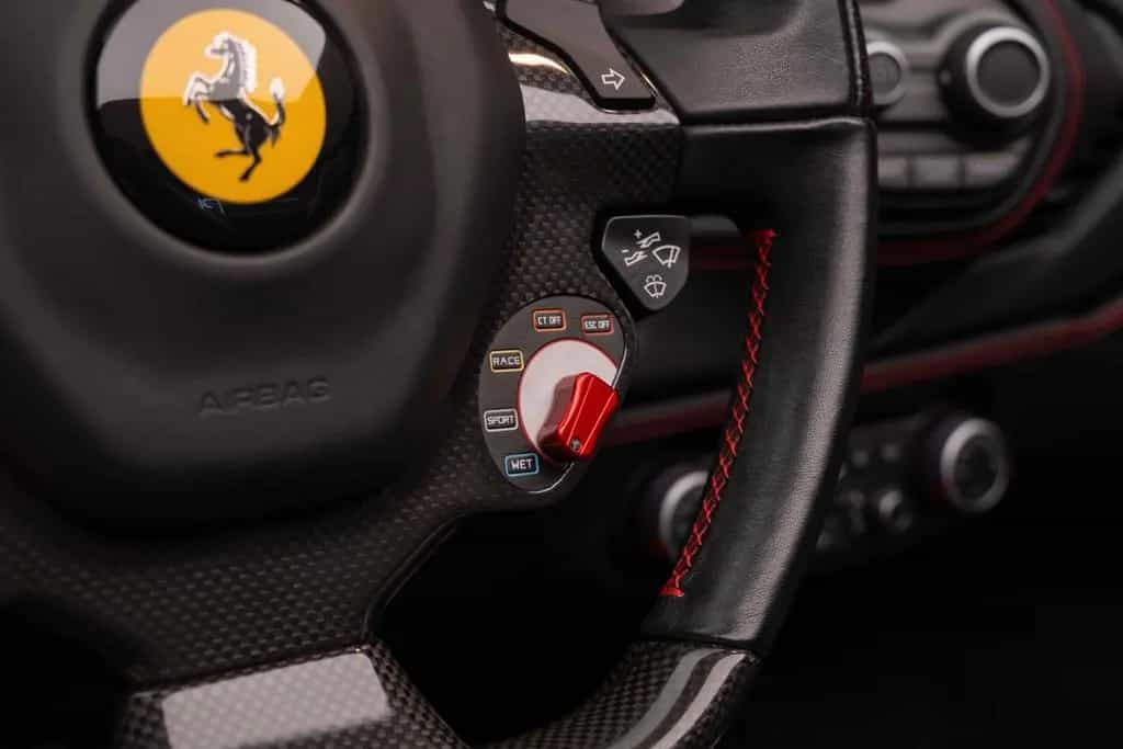 Ferrari 488 Spider 08/2019-photo-22
