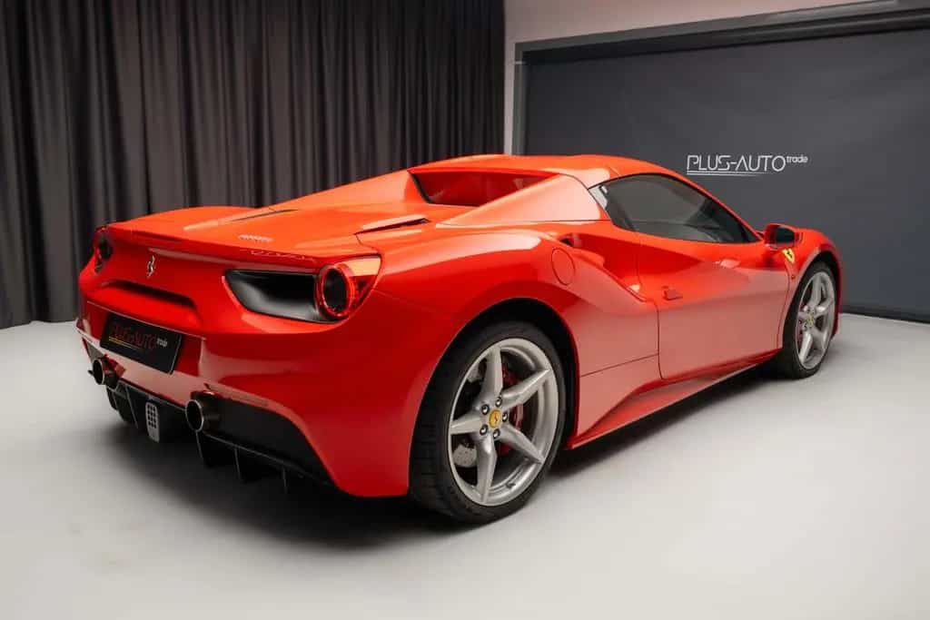 Ferrari 488 Spider 08/2019-photo-35