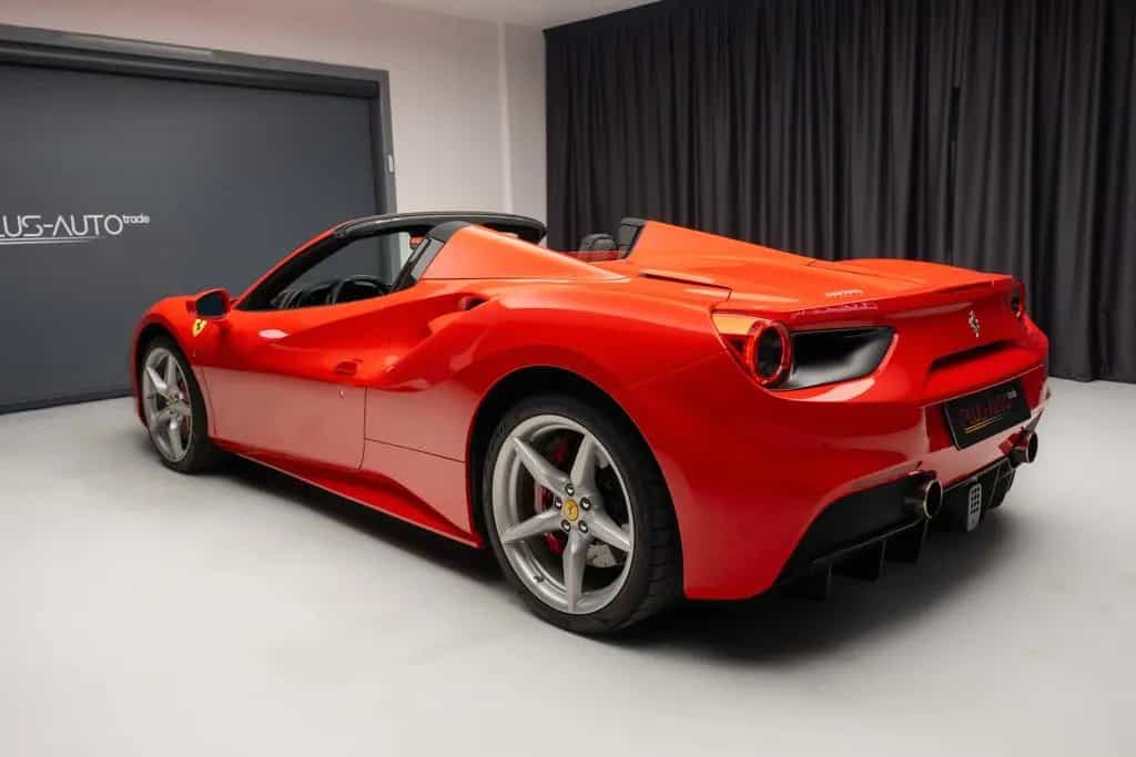 Ferrari 488 Spider 08/2019-photo-9