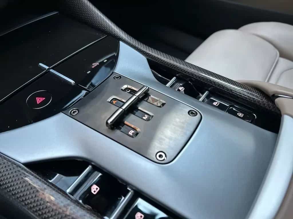 Ferrari Purosangue 06/2025-photo-16