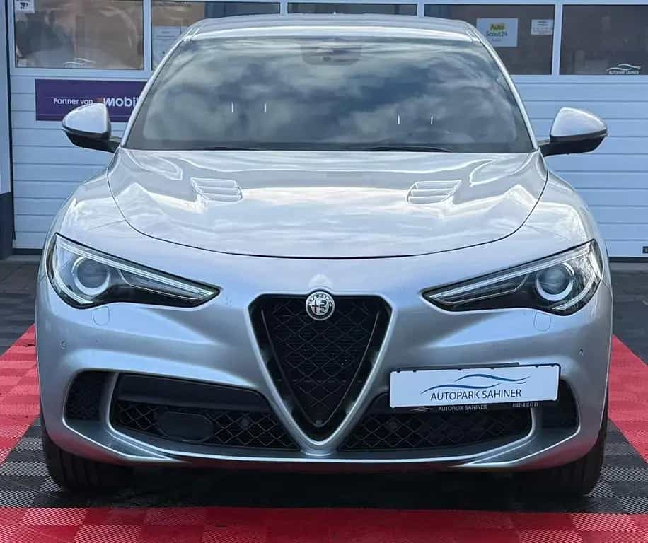 Alfa Romeo Stelvio Quadrifoglio Q4*100 % VOLL*ACC*KAM*CARBO 04/2021-photo-1