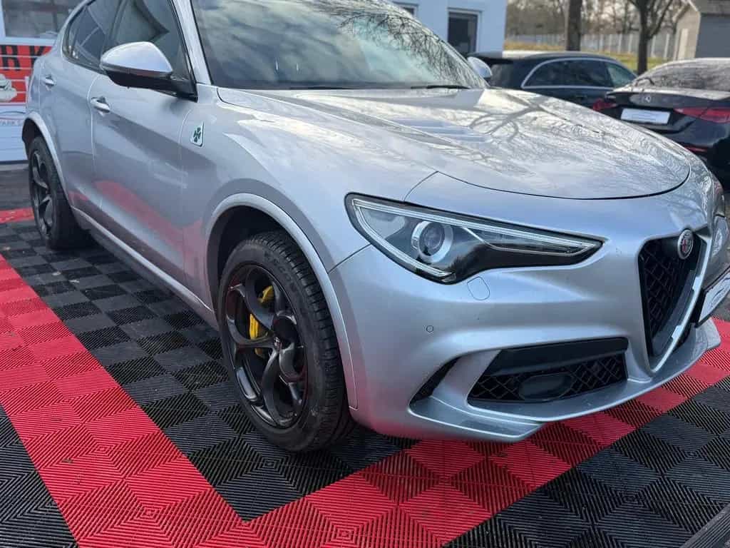 Alfa Romeo Stelvio Quadrifoglio Q4*100 % VOLL*ACC*KAM*CARBO 04/2021-photo-3