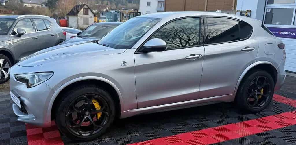 Alfa Romeo Stelvio Quadrifoglio Q4*100 % VOLL*ACC*KAM*CARBO 04/2021-photo-9