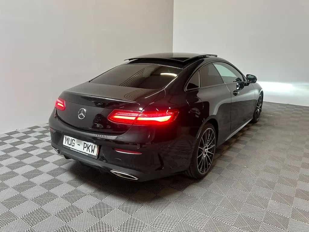 Mercedes-Benz E 300 E300 Coupe *AMG-Night-Pano* 02/2019-photo-3