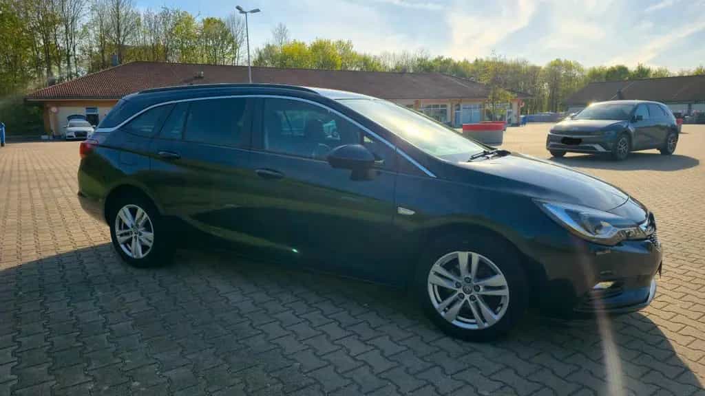 Opel Astra ST 1.4 Turbo Business 92kW S/S Business 03/2019-photo-4