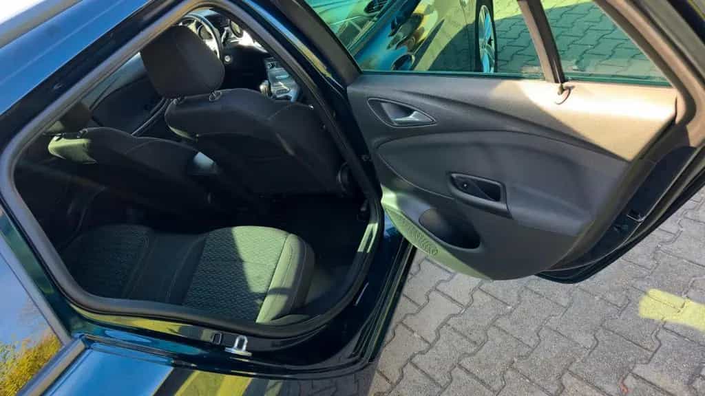 Opel Astra ST 1.4 Turbo Business 92kW S/S Business 03/2019-photo-8