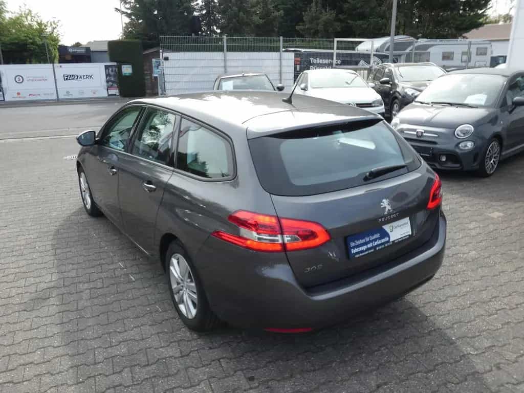 Peugeot 308 Active *KLIMA*ALU*NAVI*KAMERA*SHZ* 01/2021-photo-4