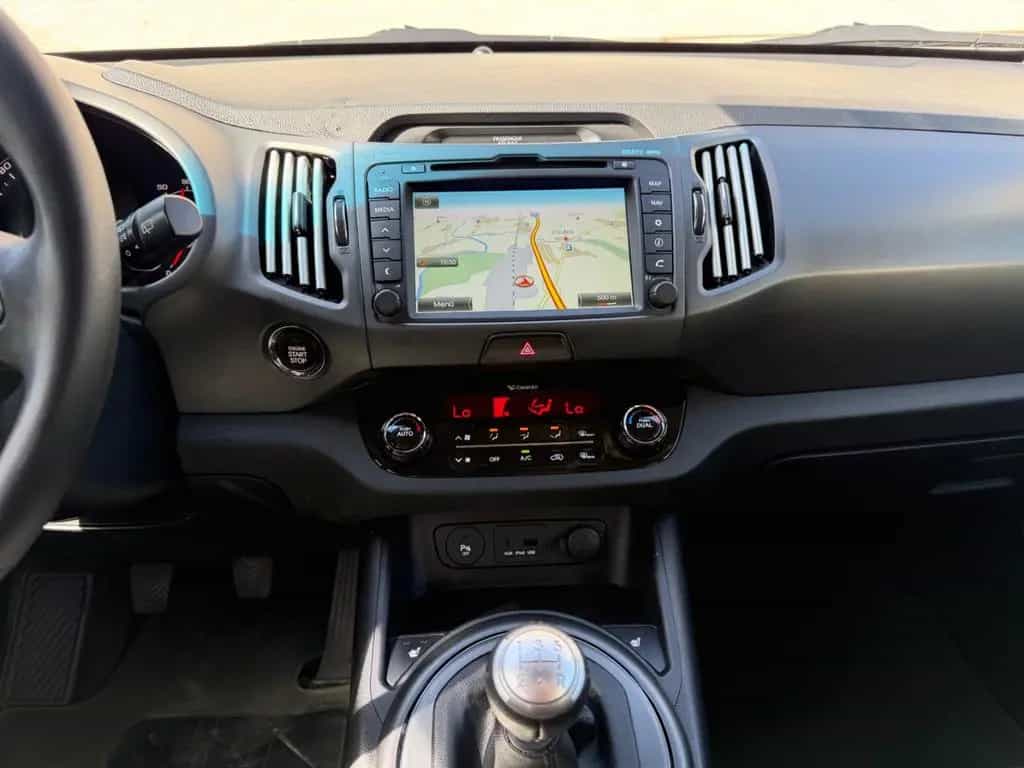 Kia Sportage Spirit 4WD *AHK*NAVI*SHZ* 11/2012-photo-9