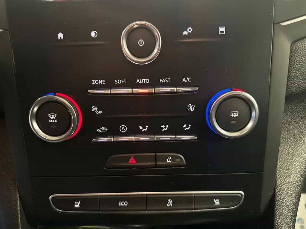 Renault Megane Limited *SHZ*KAMERA*KLIMAAUTOMATIK*NAVI* 08/2020-photo-14