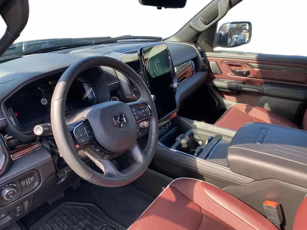 Dodge RAM 1500 Limited Night Crew Cab null-photo-13