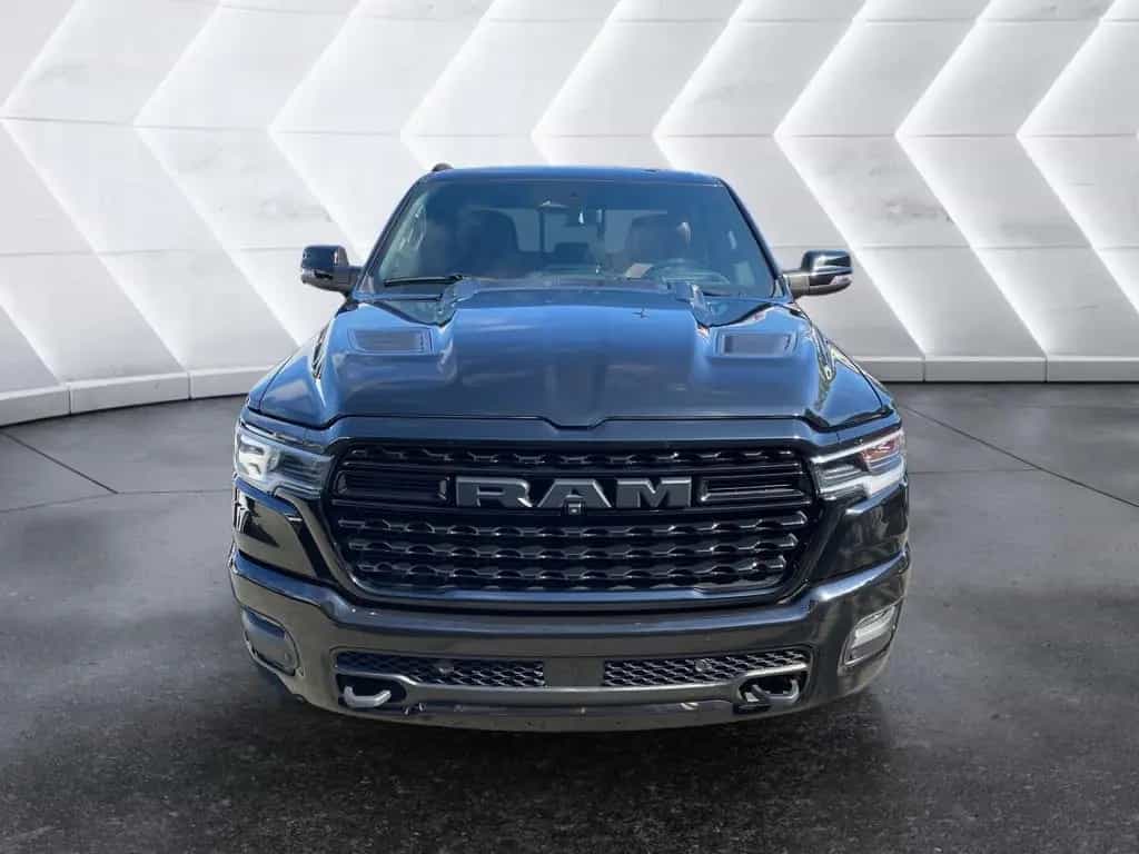 Dodge RAM 1500 Limited Night Crew Cab null-photo-2
