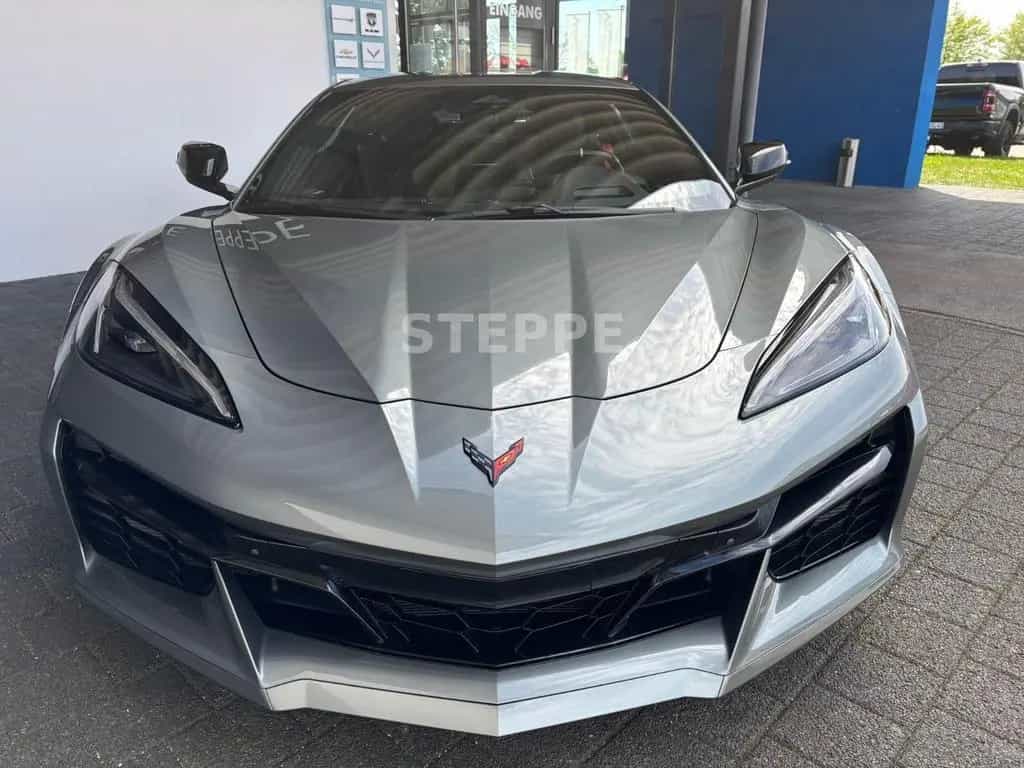 Corvette Z06 5,5V8 Coupe Europamodell 3LZ 08/2025-photo-1