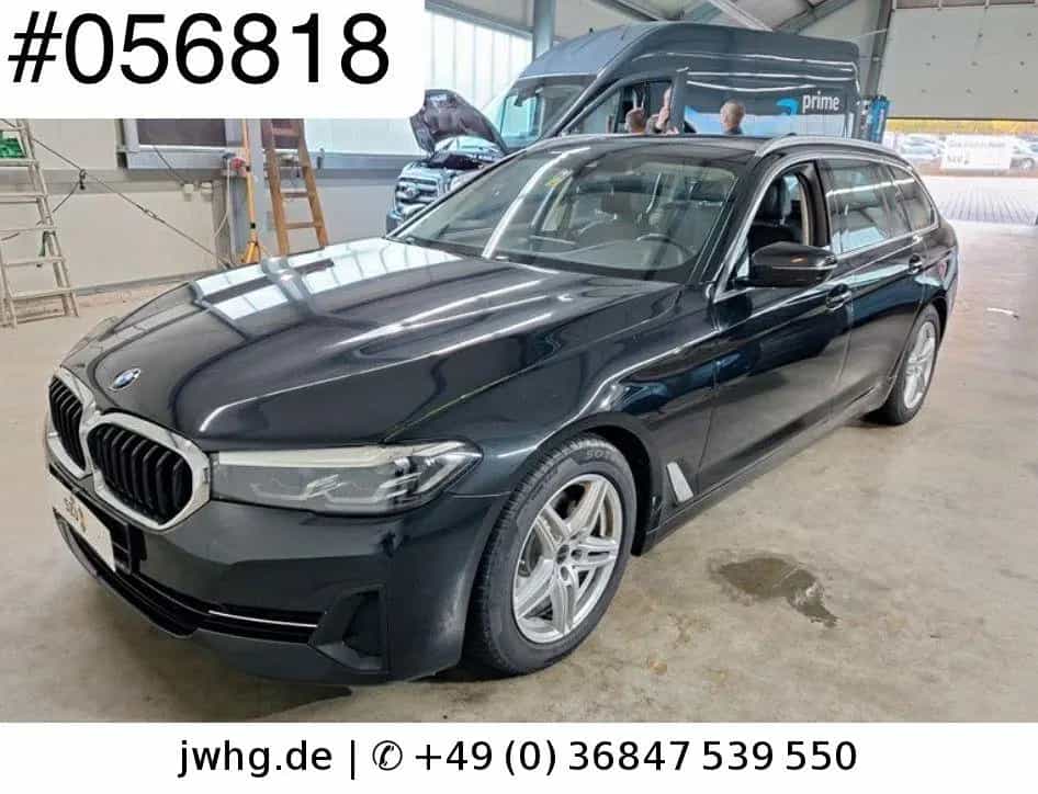 BMW 5 Series 520d Touring LED/NAVI/LEDER/DAB 10/2020-photo-0