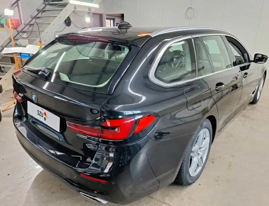 BMW 5 Series 520d Touring LED/NAVI/LEDER/DAB 10/2020-photo-3