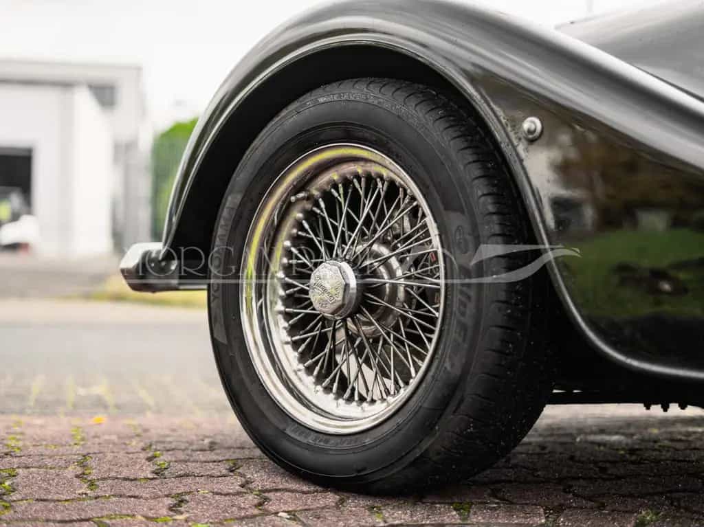 Morgan Plus 4 GDI mit außerordentlicher Ausstattung 10/2015-photo-17
