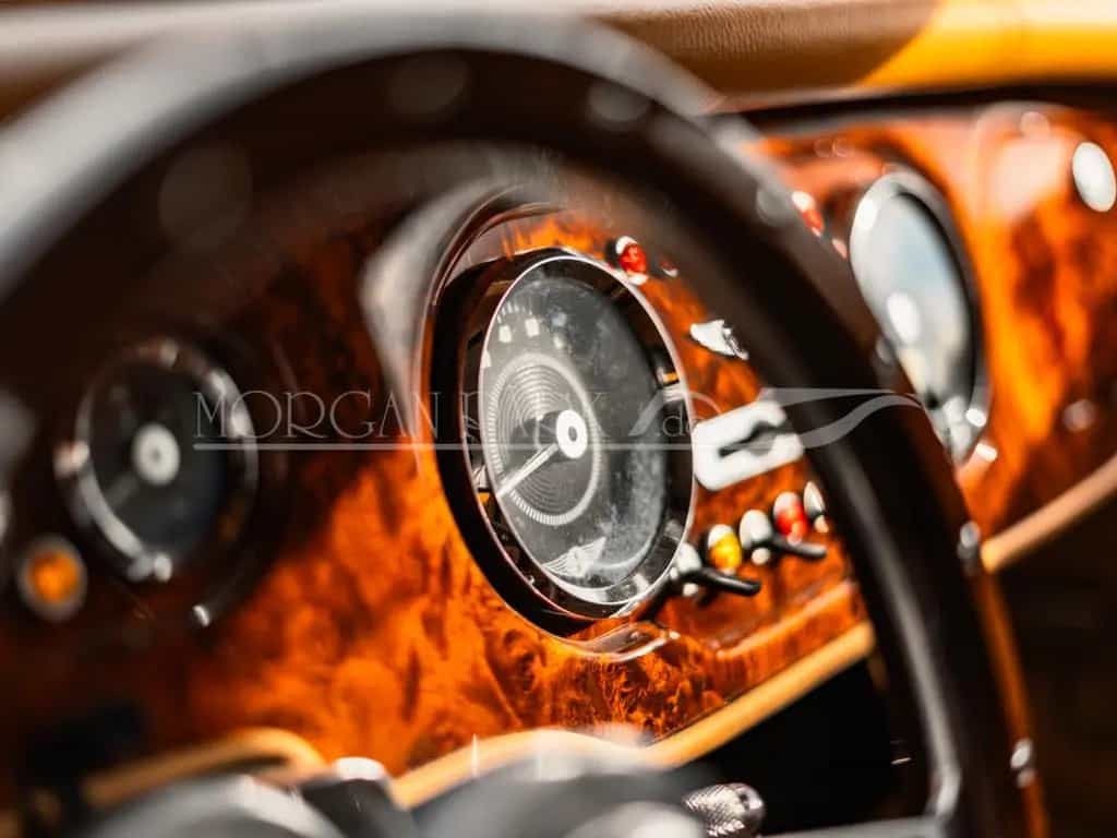 Morgan Plus 4 GDI mit außerordentlicher Ausstattung 10/2015-photo-6