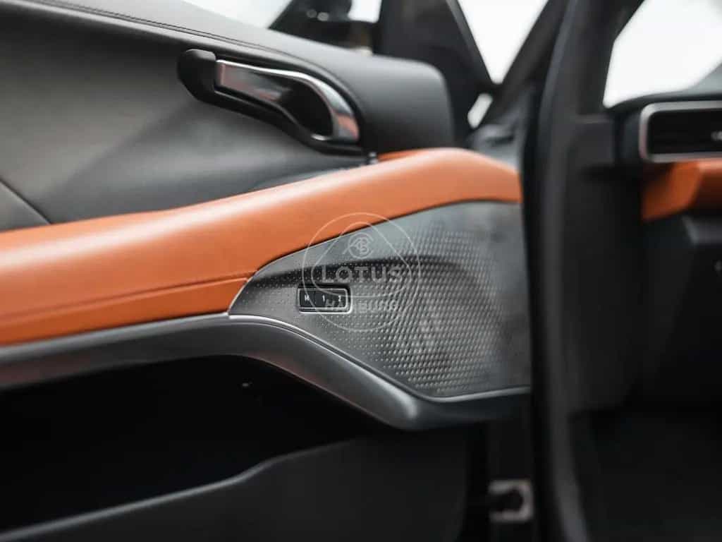 Lotus Emira V6 First Edition 07/2025-photo-14