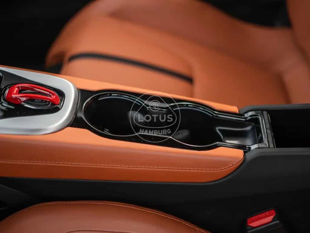 Lotus Emira V6 First Edition 07/2025-photo-17