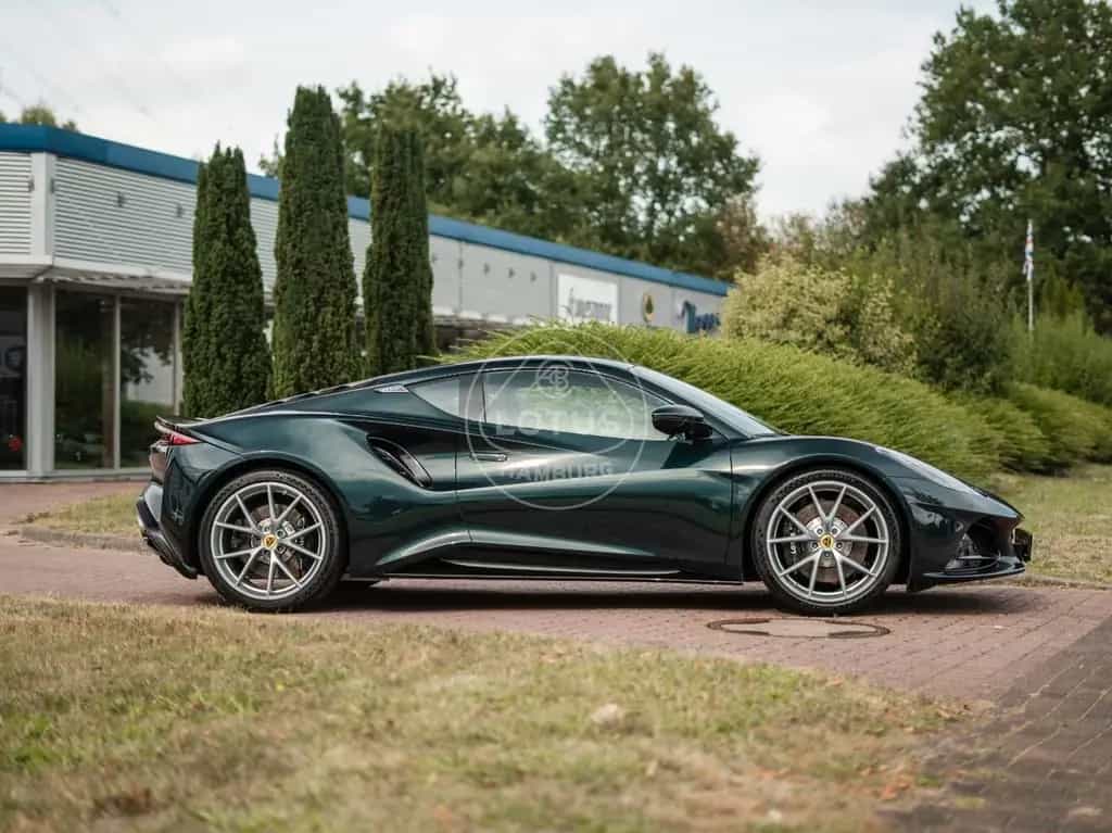 Lotus Emira V6 First Edition 07/2025-photo-2