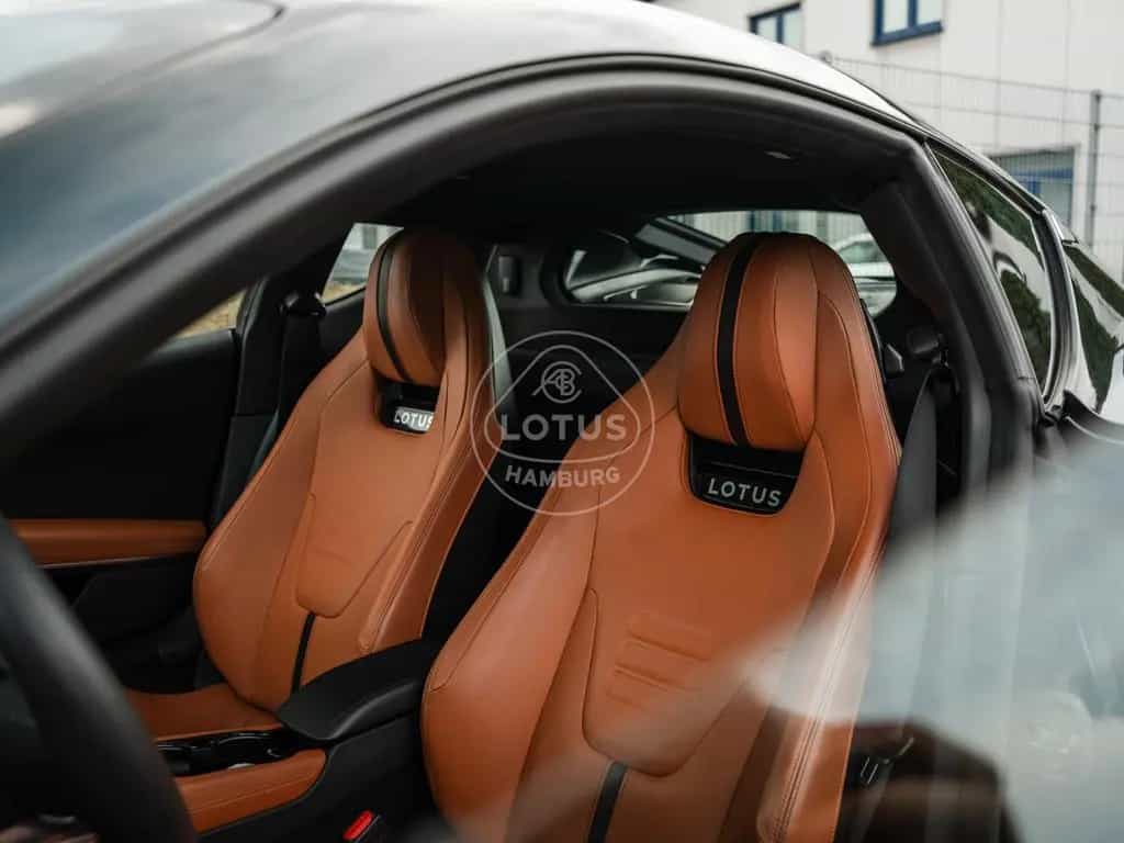 Lotus Emira V6 First Edition 07/2025-photo-9