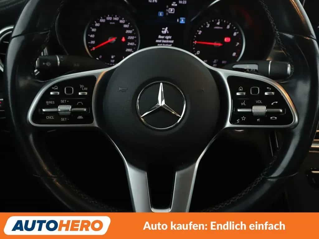 Mercedes-Benz C-Class 300 Avantgarde Aut. *LED*ACC*PDC*SHZ*NAVI* 06/2019-photo-17