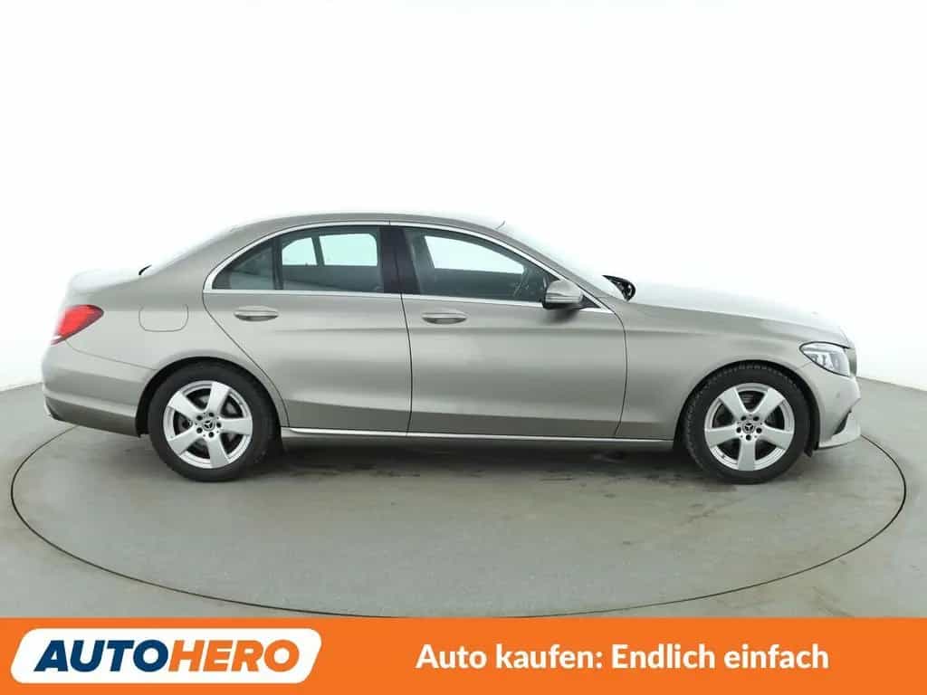 Mercedes-Benz C-Class 300 Avantgarde Aut. *LED*ACC*PDC*SHZ*NAVI* 06/2019-photo-6