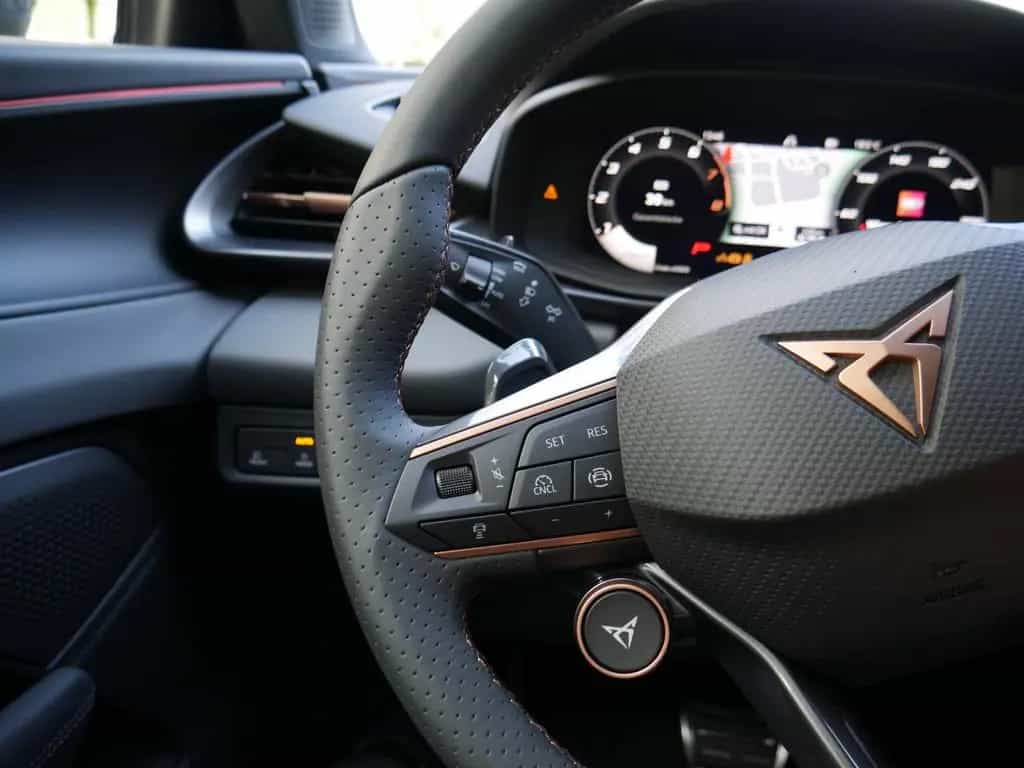 Cupra Terramar VZ 2.0 TSI 4Drive ACC HUD LED PANO 360° 11/2024-photo-15