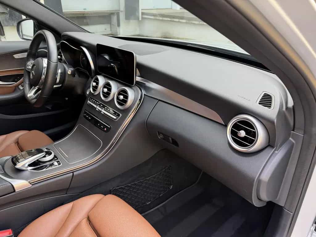 Mercedes-Benz C-Class 300 D AMG Night LED Schiebedach Rü-Kamera 19" 07/2021-photo-21