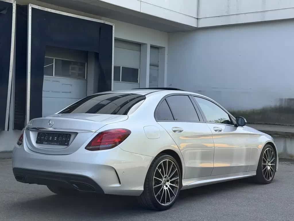 Mercedes-Benz C-Class 300 D AMG Night LED Schiebedach Rü-Kamera 19" 07/2021-photo-4