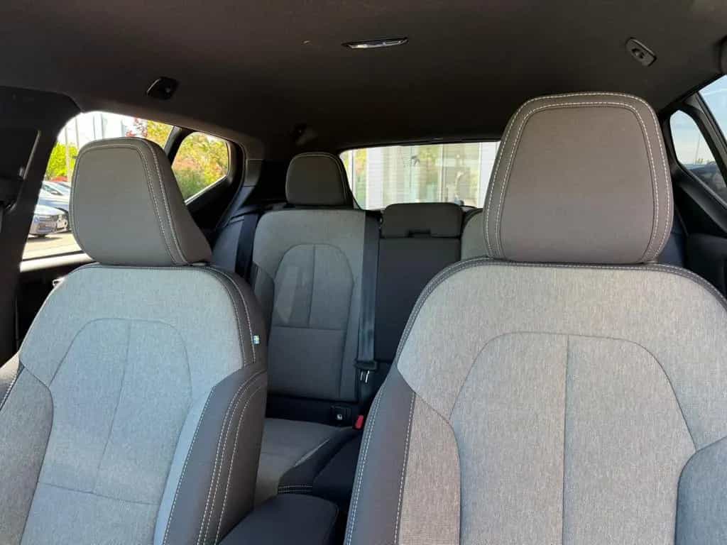 Volvo XC40 B3 Core DCT 07/2025-photo-6