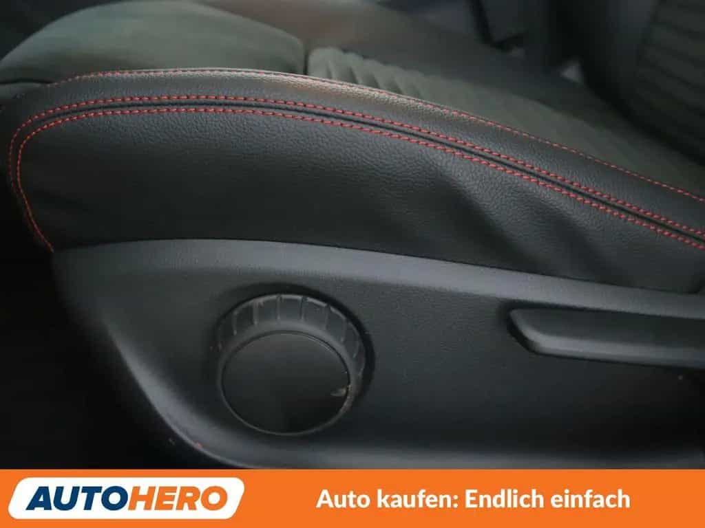 Mercedes-Benz CLA 220 Shooting Brake CLA 250 AMG Line Aut.*NAVI*LED*TEMPO*PANO*PDC* 08/2017-photo-26