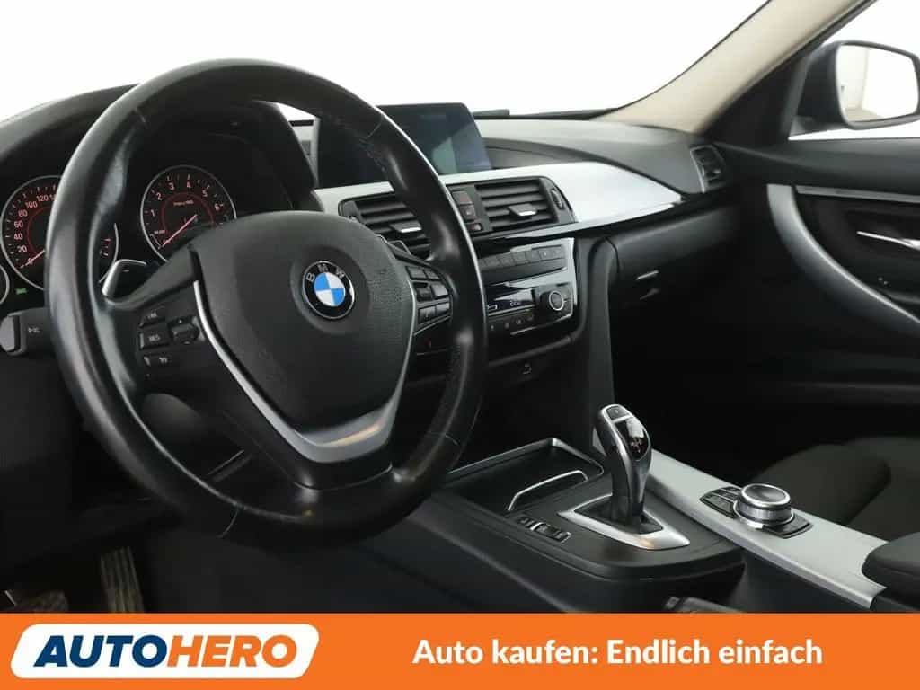BMW 3 Series 330i Sport Line Shadow Aut.*LED*TEMPO*PDC* 05/2019-photo-10