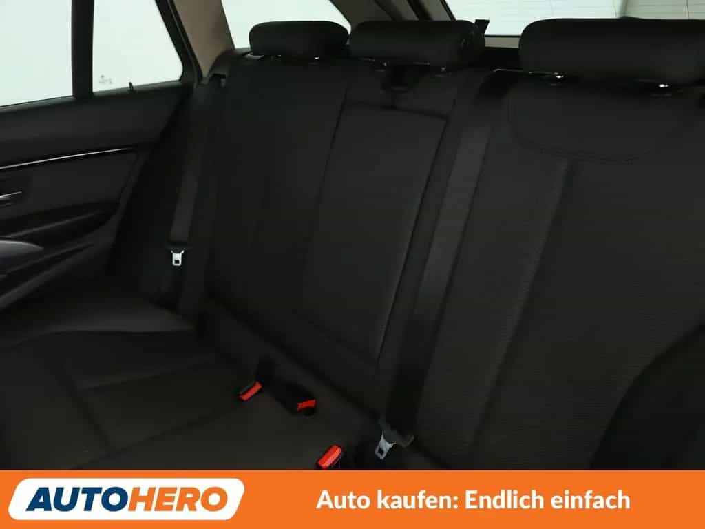BMW 3 Series 330i Sport Line Shadow Aut.*LED*TEMPO*PDC* 05/2019-photo-13