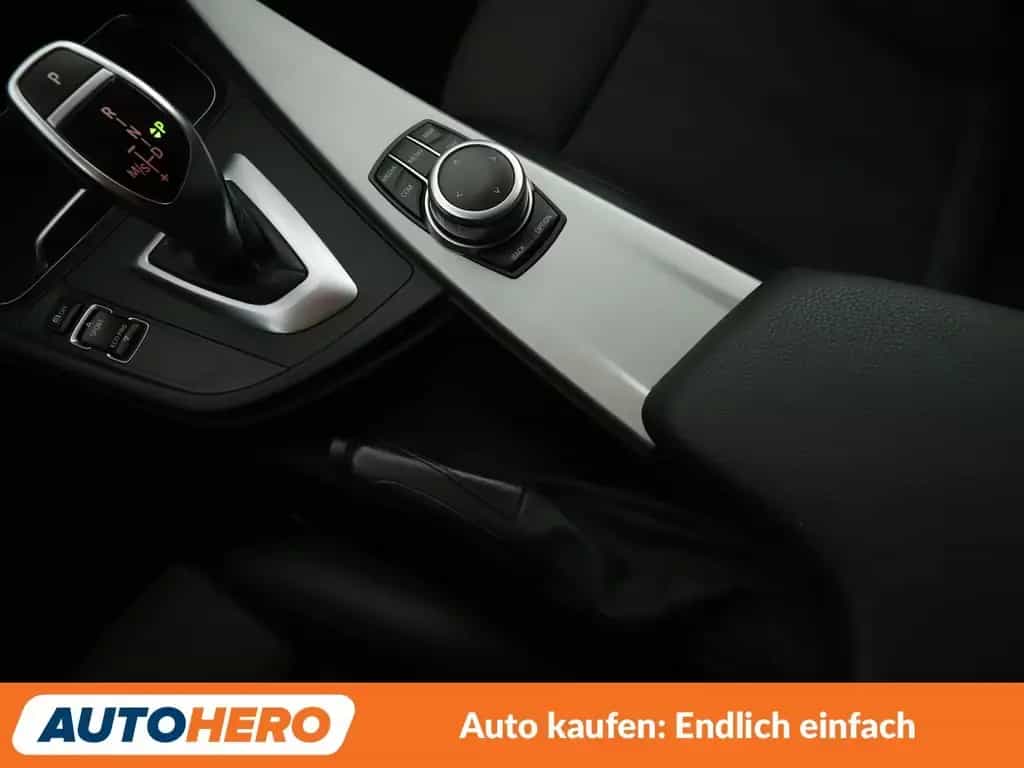 BMW 3 Series 330i Sport Line Shadow Aut.*LED*TEMPO*PDC* 05/2019-photo-22