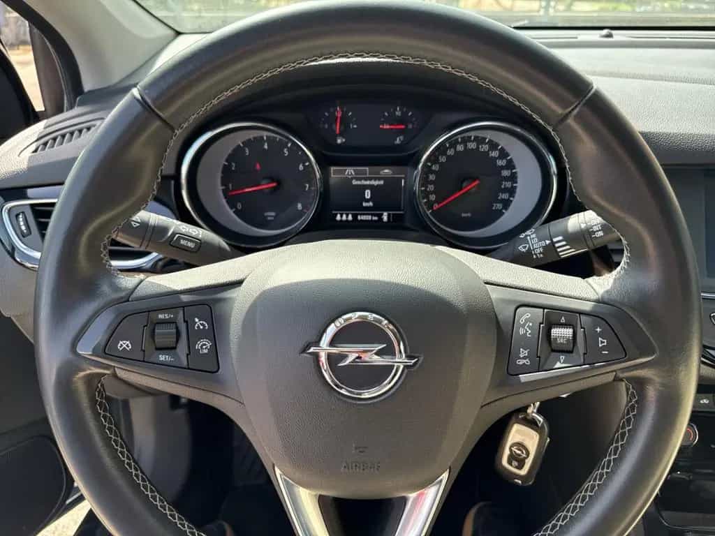 Opel Astra 1.4 Sports Tourer Dynamic Apple CarPlay An 08/2017-photo-11