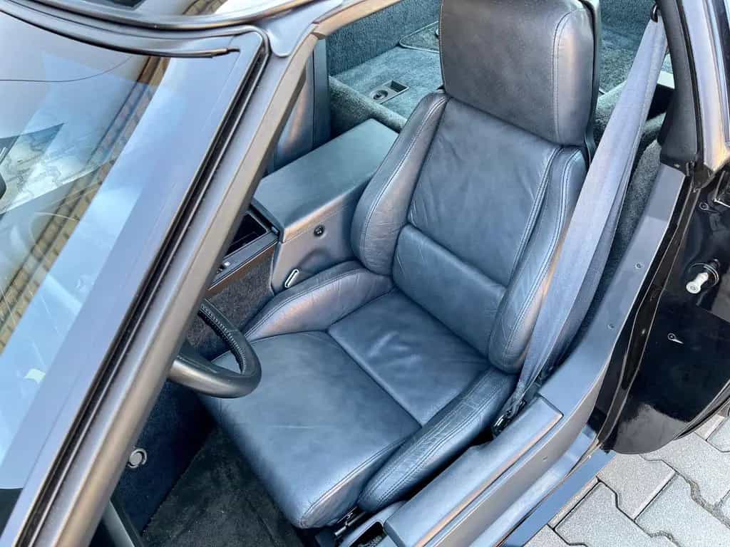 Corvette C4 BLACK over BLACK 1 Owner from NEW 16000miles 07/1984-photo-9
