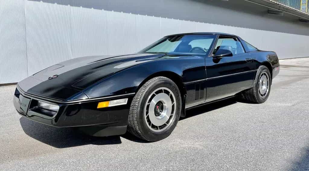 Corvette C4 BLACK over BLACK 1 Owner from NEW 16000miles 07/1984-photo-1