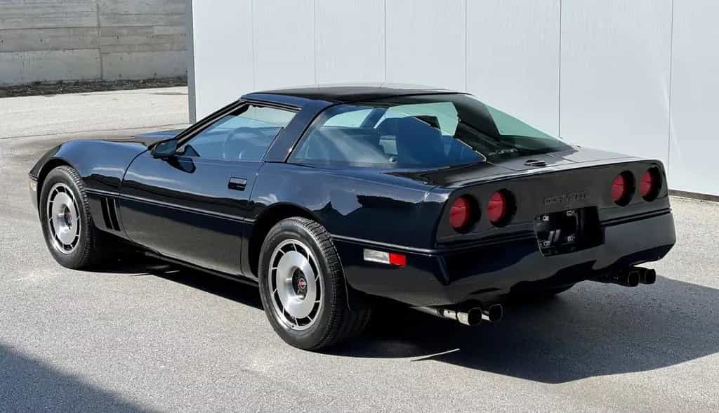Corvette C4 BLACK over BLACK 1 Owner from NEW 16000miles 07/1984-photo-4