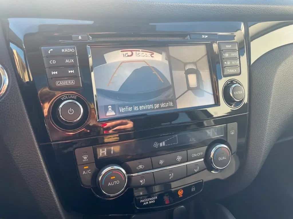 Nissan Qashqai 1.5 dCi N-Tekna 01/2015-photo-13