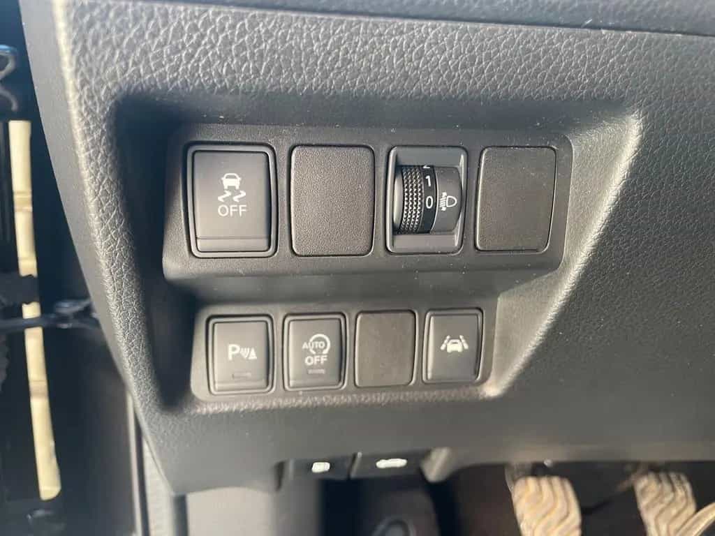 Nissan Qashqai 1.5 dCi N-Tekna 01/2015-photo-14