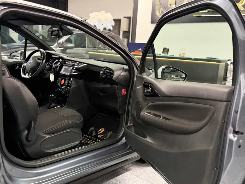 Citroën DS3 SoChic /PDC/Automatik/Navi/Klima 07/2010-photo-16