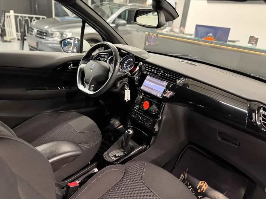 Citroën DS3 SoChic /PDC/Automatik/Navi/Klima 07/2010-photo-18