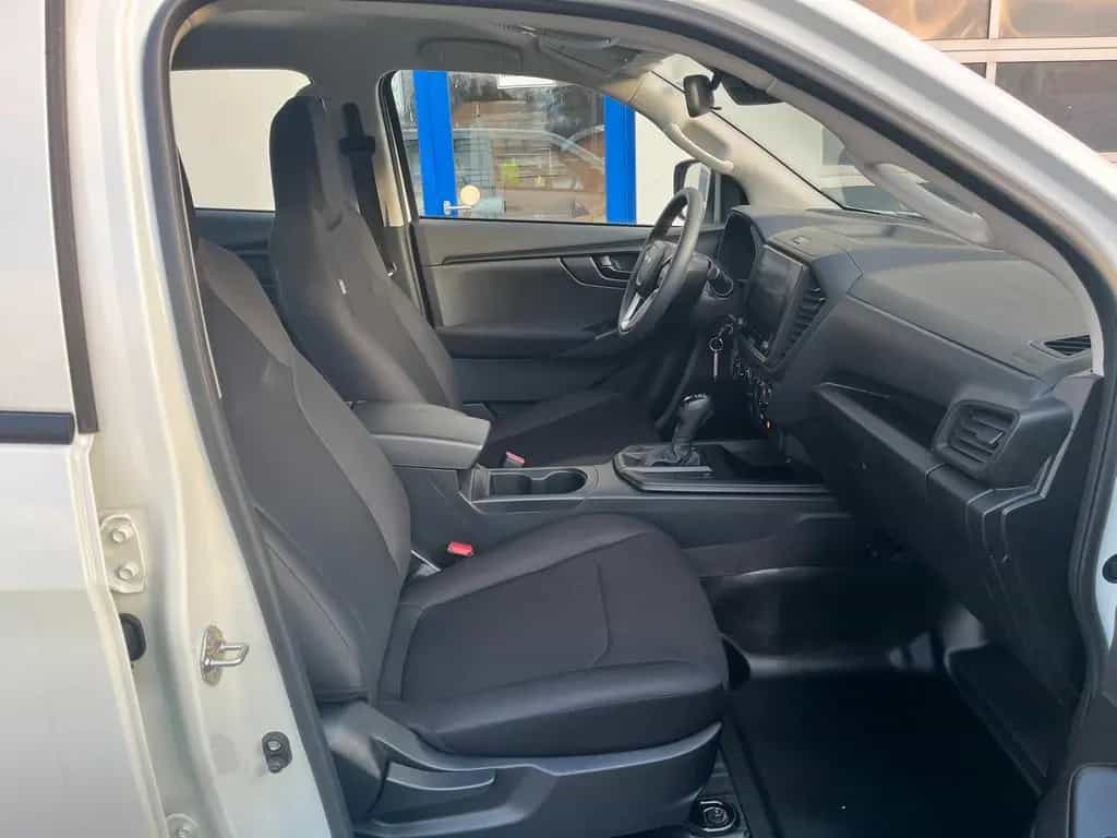 Isuzu D-Max Double Cab L AT +SOFORT+ null-photo-10